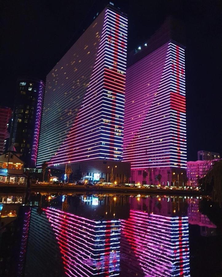 Orbi Twin Tower Apartement Batumi Eksteriør bilde