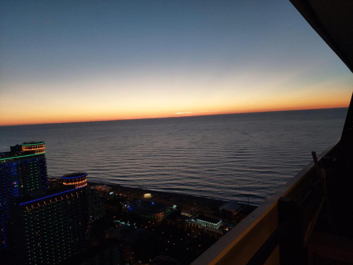 Orbi Twin Tower Apartement Batumi Eksteriør bilde